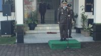 Kajari Halmahera Barat saat pimpin Ucapan Hari Bhakti Adhyaksa ke-62, Jumat, 22 Juli 2022.