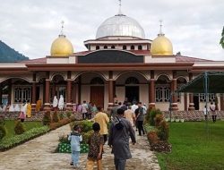 Umat muslim di Desa Hatebicara, Kecamatan Jailolo, Salat Idul Adha 1443 H, Minggu 10 Juli 2022.