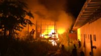 Kebakaran Satu Unit Ruko di Pasar CBD Morotai, (ul/beritadetik.id).