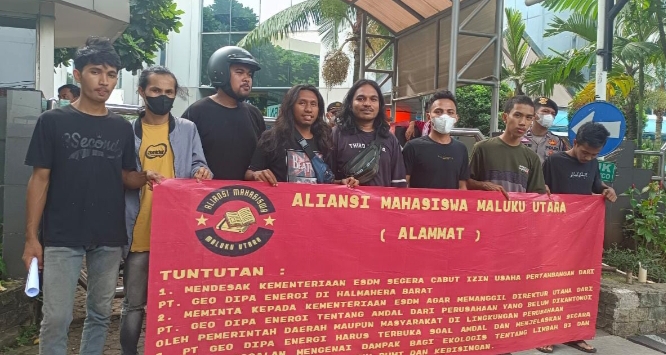 Mahasiswa Maluku Utara Jakarta Gelar Aksi Tolak PT. Geo Dipa Energi, (Beritadetik.id)