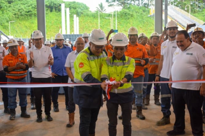 Peresmian Pabrik Pengolahan Limbah Canggih Ramah Lingkungan milik PT Nusa Halmahera Minerals (NHM) Kamis 2 Februari 2023. (Foto : Fransisco/beritadetik.id).