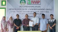 Penandatanganan kerja sama antara PT. IWIP dengan STMIK Tidore Mandiri, Senin 6 Februari 2023.(Foto : Ist/beritadetik.id).
