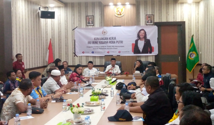 Kunker Anggota DPR-RI Irine Yusiana Roba Putri di Halmahera Barat, Jumat (3/3/2023).