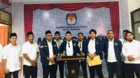 Partai Garuda saat mendaftarkan 30 Caleg DPRD ke Kantor KPU Ternate, Minggu 14 Mei 2023.(Foto : Alfian/beritadetik.id).