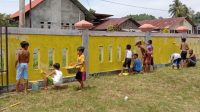 Siswa SD Inpres Sosol, Kecamatan Malifut, saat kerja bakti di sekolah.(Istimewa).