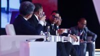 Direktur PT PLN (Persero) dengan tiga perusahaan listrik asal Malaysia, Laos dan Thailand membahas peluang adanya sistem interkoneksi listrik antar negara-negara Asia Tenggara pada ASEAN Ministers on Energy Meeting (AMEM) ke-41 di Bali, Kamis, (24/8).