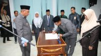 Wali Kota M. Tauhid Soleman saat lantik Abdullah M. Saleh sebagai Sekda Kota Ternate, Senin 11 September 2023.(Istimewa).