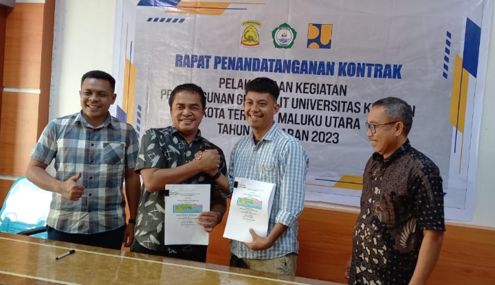 Penandatanganan kontrak kerja sama Pemda Taliabu dengan Universitas Khairun Ternate, Rabu (11/10/2023).
