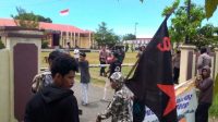 Aksi Samurai di halaman Kantor Kejaksaan dan Polres Pulau Morotai, Kamis 28 Maret 2024