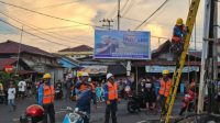 Tim PLN UP3 Ternate melakukan recovery cepat dalam menangani dampak padam akibat kebakaran