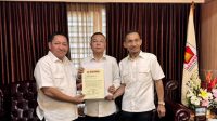 Dewan Pimpinan Pusat (DPP) Partai Gerindra resmi menyerahkan  rekomendasi B1-KWK kepada Aliong Mus dan Sahril Tahir (AM-SAH) untuk Pilgub Maluku Utara 2024.