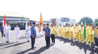 Sekda Kota Ternate, Rizal Marsaoly, saat melepas kontingen Atlet Kota Ternate ke kegiatan Porprov V Maluku Utara tahun 2026 di Tobelo Halmahera Utara.(Foto : Alfian Hatari/Beritadetik.id).
