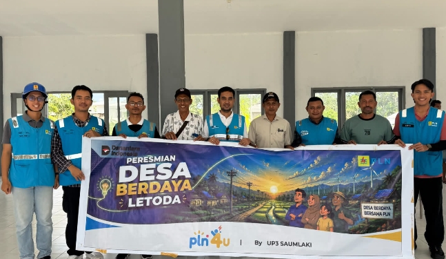 PT PLN (Persero) UP3 Saumlaki melakukan kegiatan sosialisasi layanan kelistrikan kepada masyarakat hingga wilayah pedesaan di Kabupaten Kepulauan Tanimbar dan Kabupaten Maluku Barat Daya.(Foto : PLN).