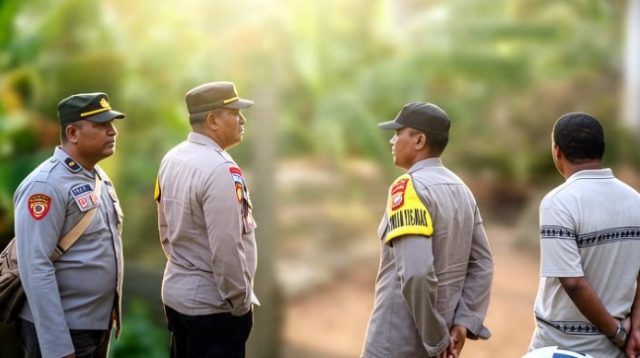 Kapolsek Ternate Utara, Kota Ternate, Maluku Utara, AKP. Rusli Hanafi saat turun langsung mengecek kandang ternak milik Ical di RT13 RW005, Akebooca, Kelurahan Soa, Selasa (1/9/2026).