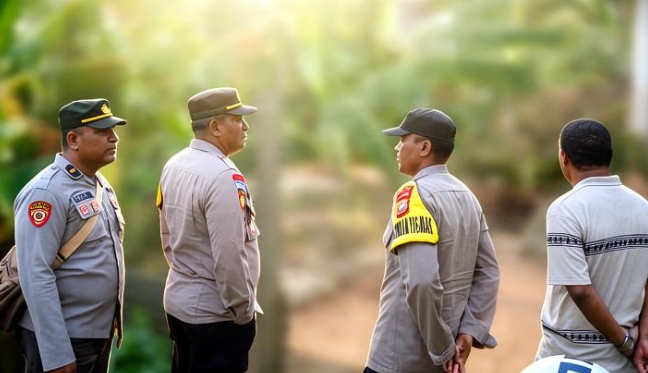 Kapolsek Ternate Utara, Kota Ternate, Maluku Utara, AKP. Rusli Hanafi saat turun langsung mengecek kandang ternak milik Ical di RT13 RW005, Akebooca, Kelurahan Soa, Selasa (1/9/2026).