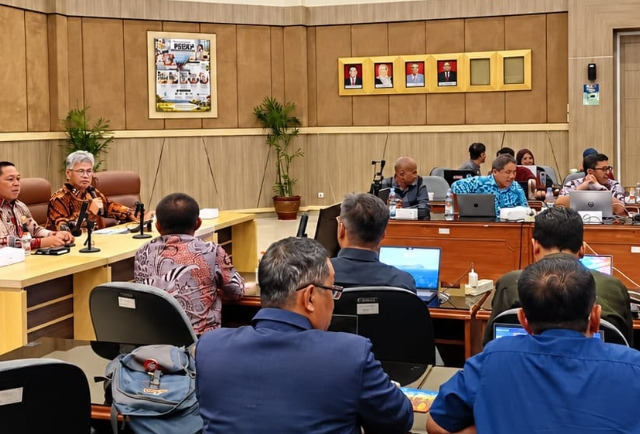 Sekretaris Daerah Kota Ternate, Rizal Marsaoly, memaparkan rencana pengembangan Geopark Ternate.(Istimewa).