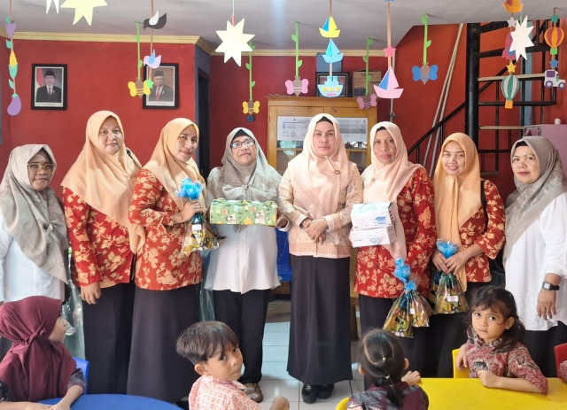 kunjungan kasih ke PAUD Anak Bangsa di Kelurahan Santiong, Rabu (28/10/2026).